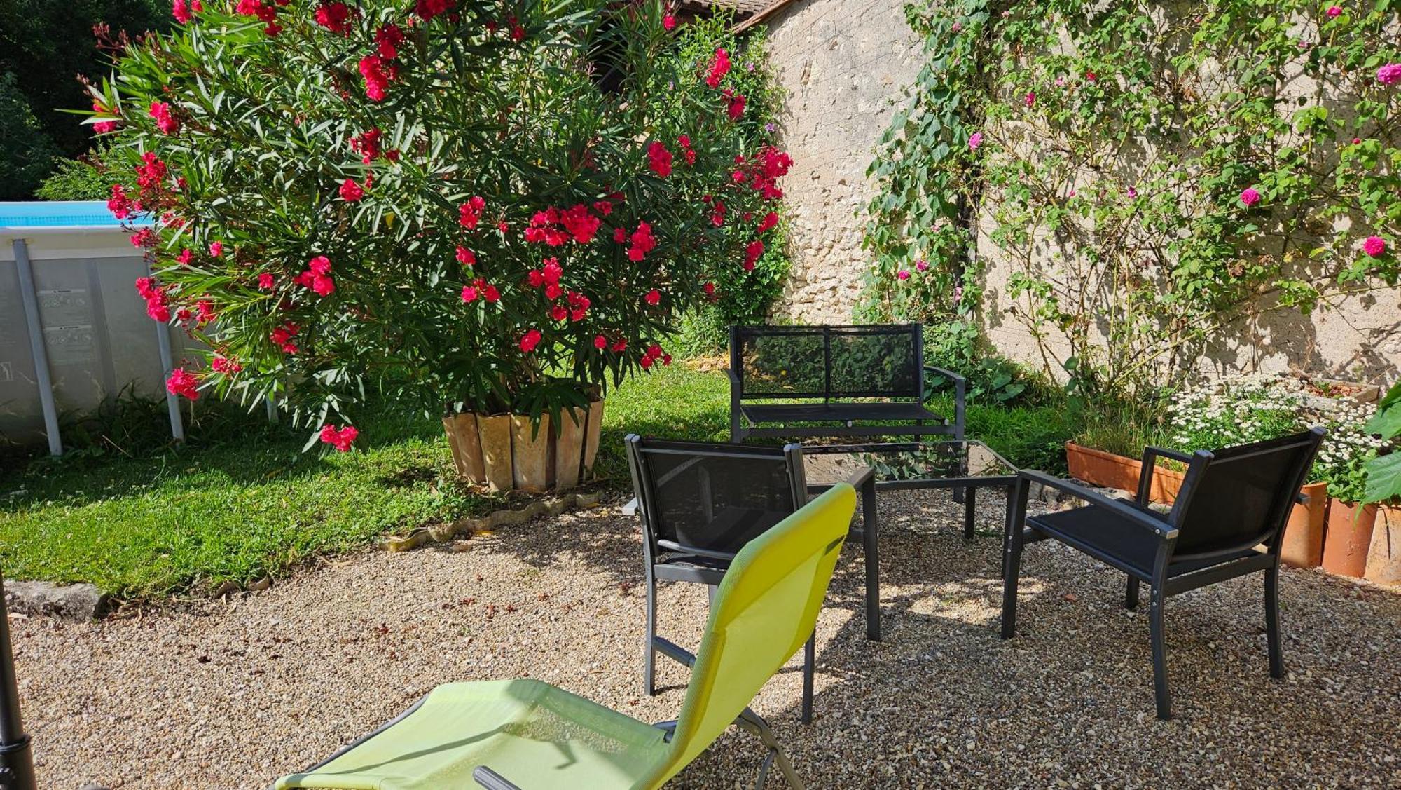 Chambres Et Gites Les Deux Chenes Pres De Bergerac Le Fleix Εξωτερικό φωτογραφία