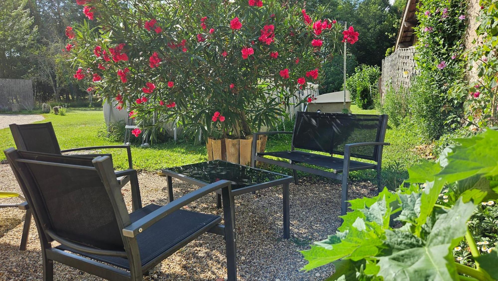 Chambres Et Gites Les Deux Chenes Pres De Bergerac Le Fleix Εξωτερικό φωτογραφία