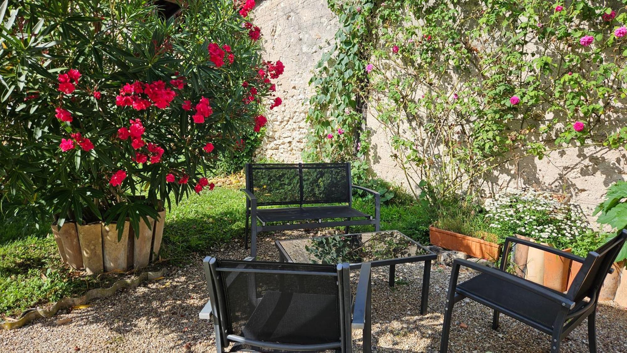 Chambres Et Gites Les Deux Chenes Pres De Bergerac Le Fleix Εξωτερικό φωτογραφία